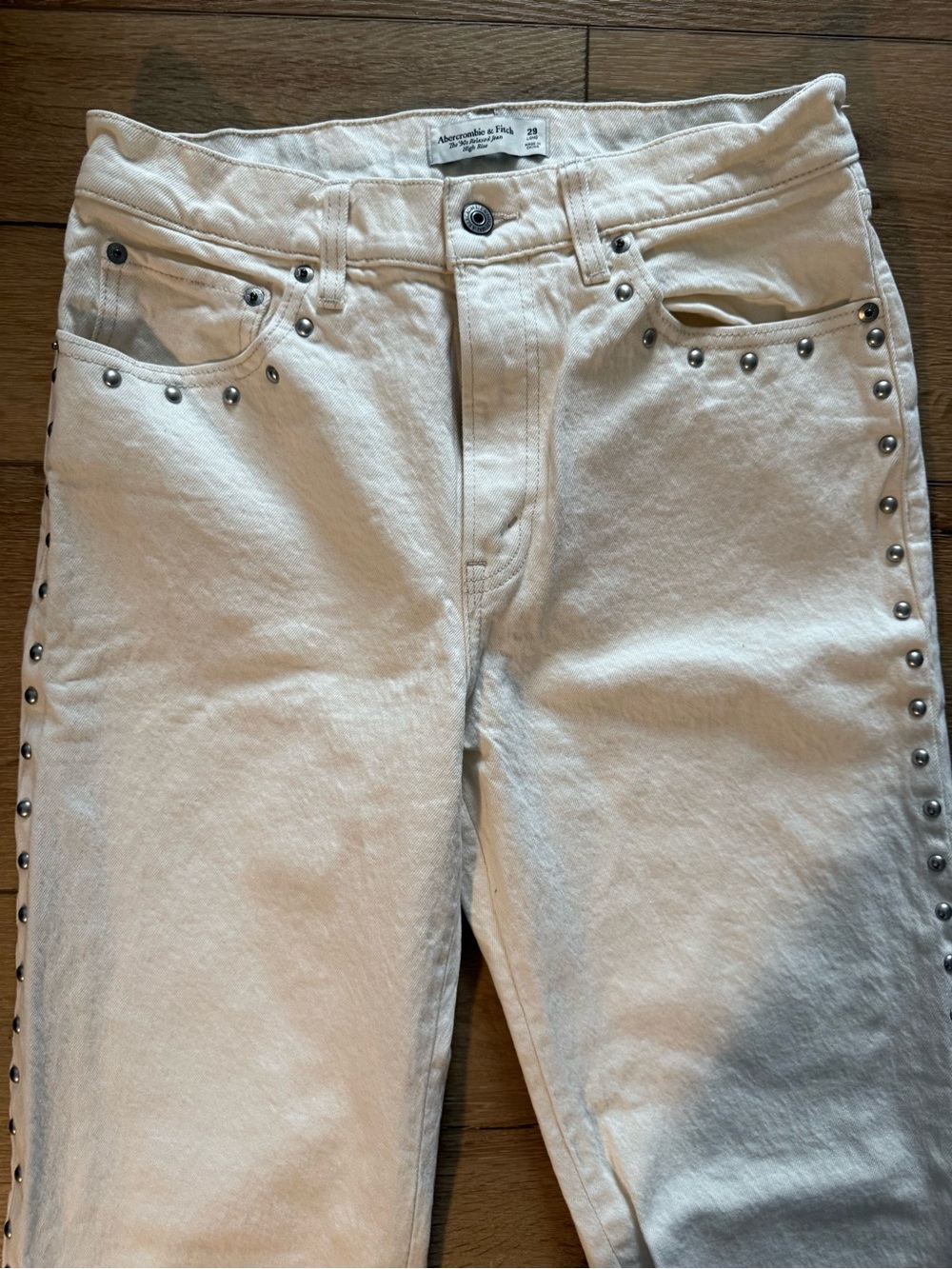 Abercrombie & Fitch Women’s White Slim Jeans with Silver Stud Trim